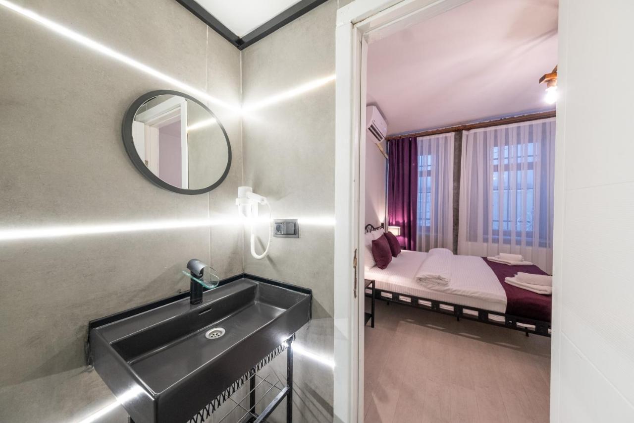 Frame & Suites Otel *